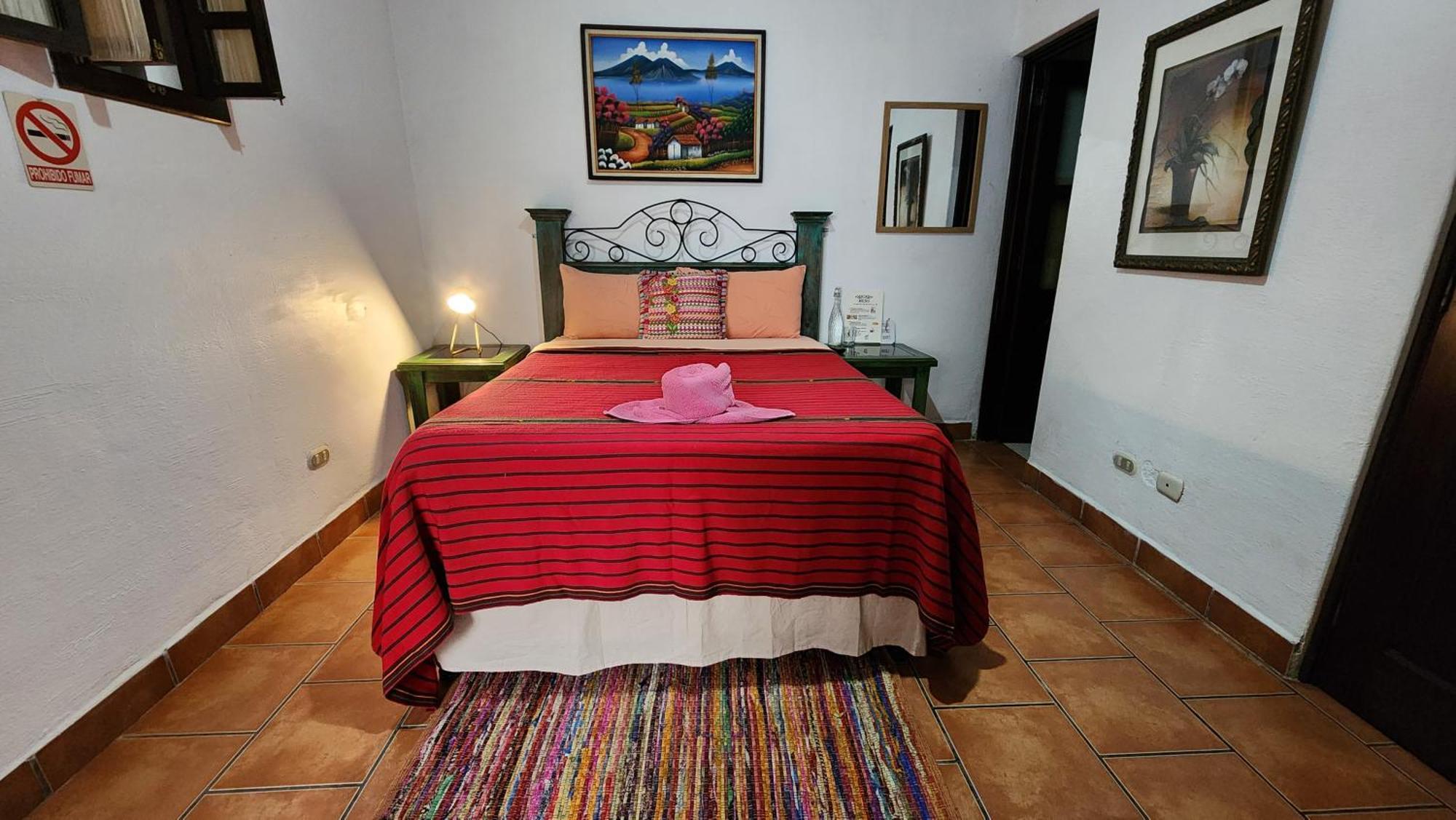 Magnolias Hotel Antigua Room photo