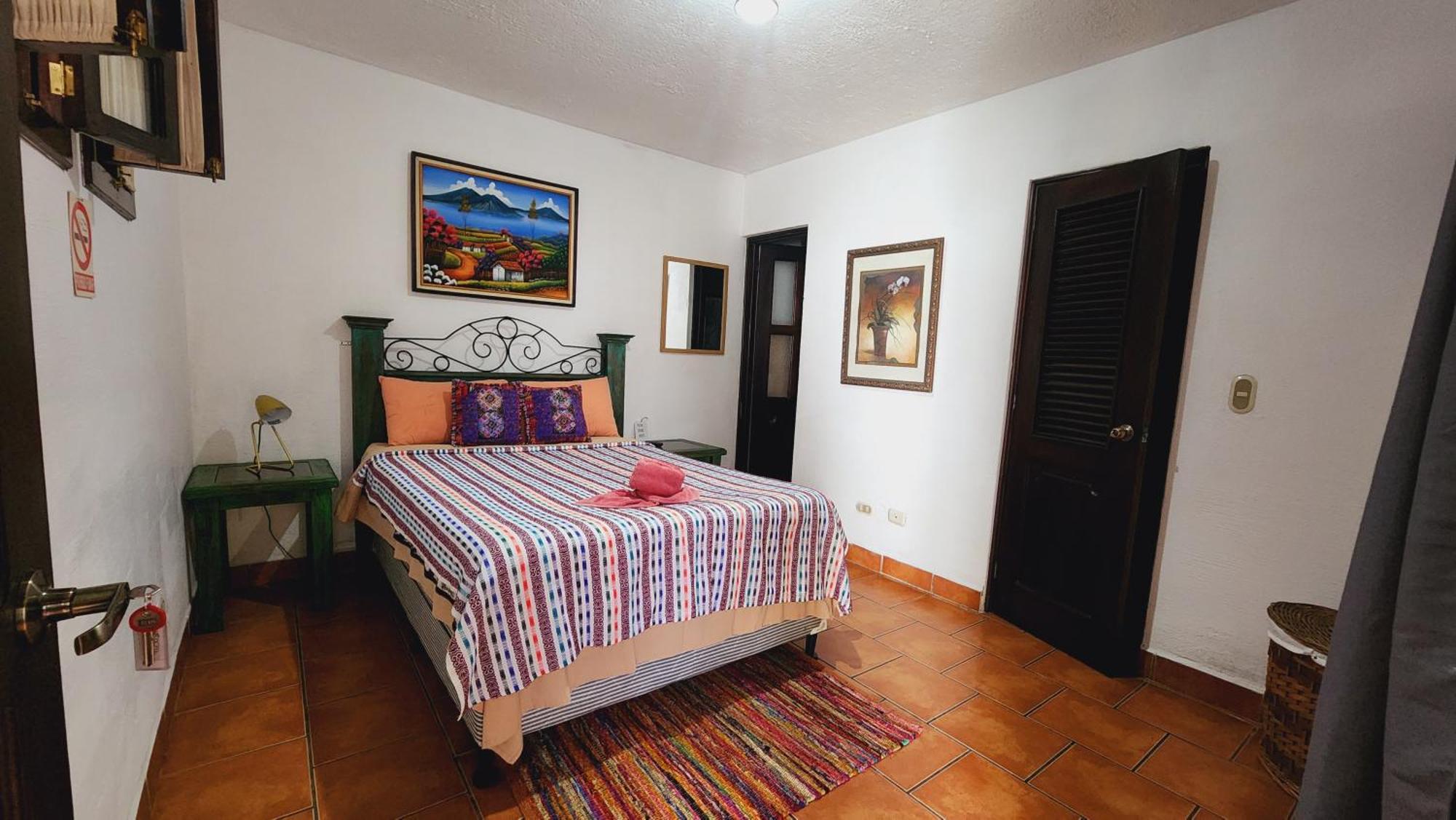 Magnolias Hotel Antigua Room photo