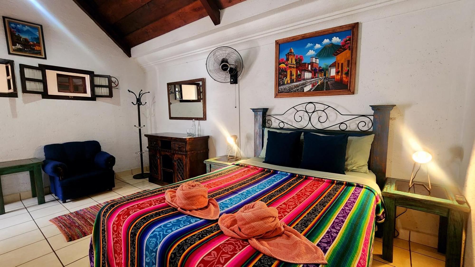 Magnolias Hotel Antigua Room photo